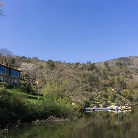 شقة Ribeira Sacra A Orilla Rio Mino Casas Do Pincelo