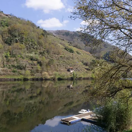 Ribeira Sacra A Orilla Rio Mino Casas Do شقة Pincelo