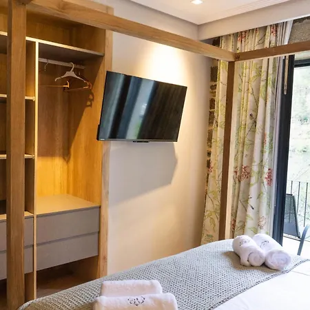 Ribeira Sacra A Orilla Rio Mino Casas Do شقة Pincelo