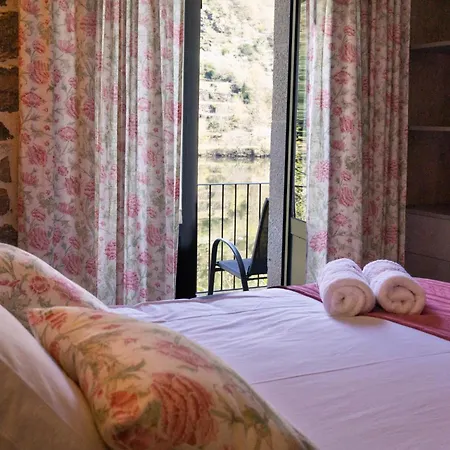 Ribeira Sacra A Orilla Rio Mino Casas Do *