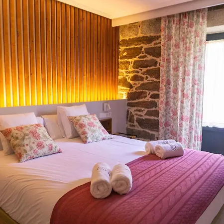 Ribeira Sacra A Orilla Rio Mino Casas Do * Pincelo