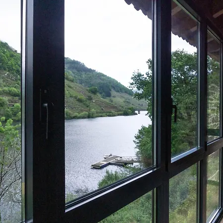 Ribeira Sacra A Orilla Rio Mino Casas Do * Pincelo