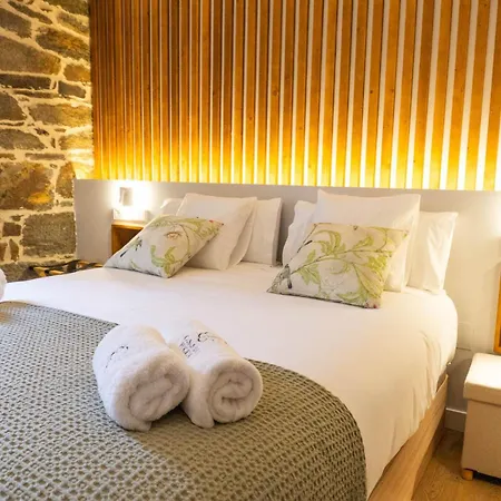 Ribeira Sacra A Orilla Rio Mino Casas Do شقة Pincelo